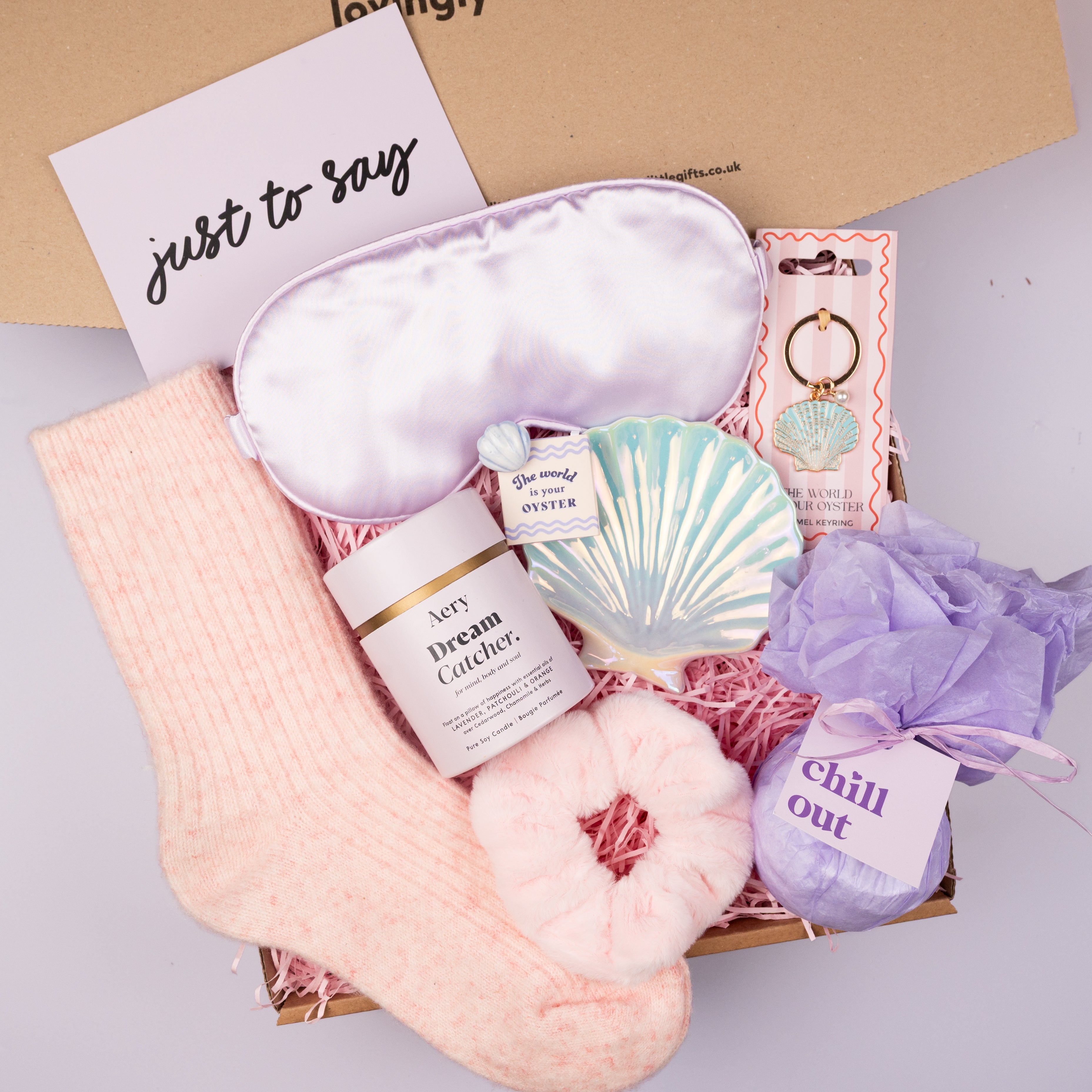 THE WORLD
IS YOUR
OYSTER